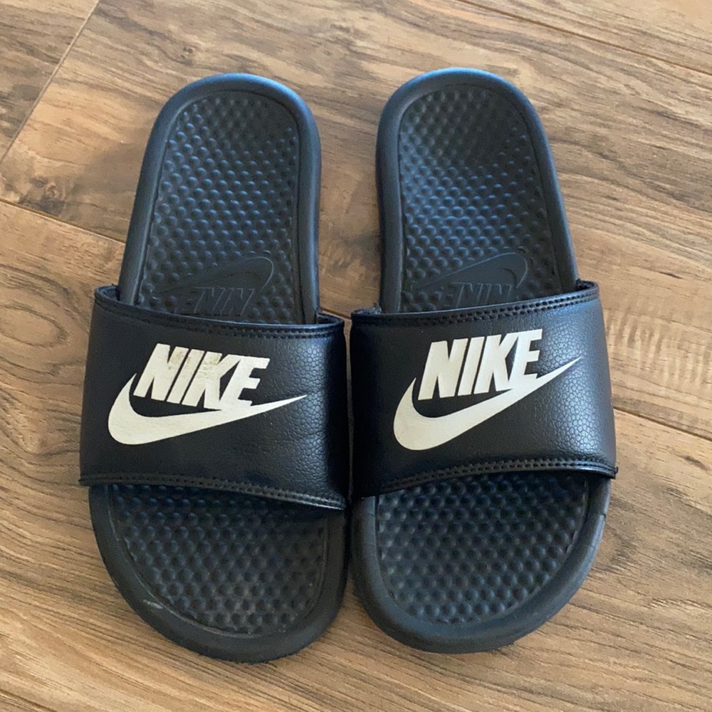Black Nike Slides